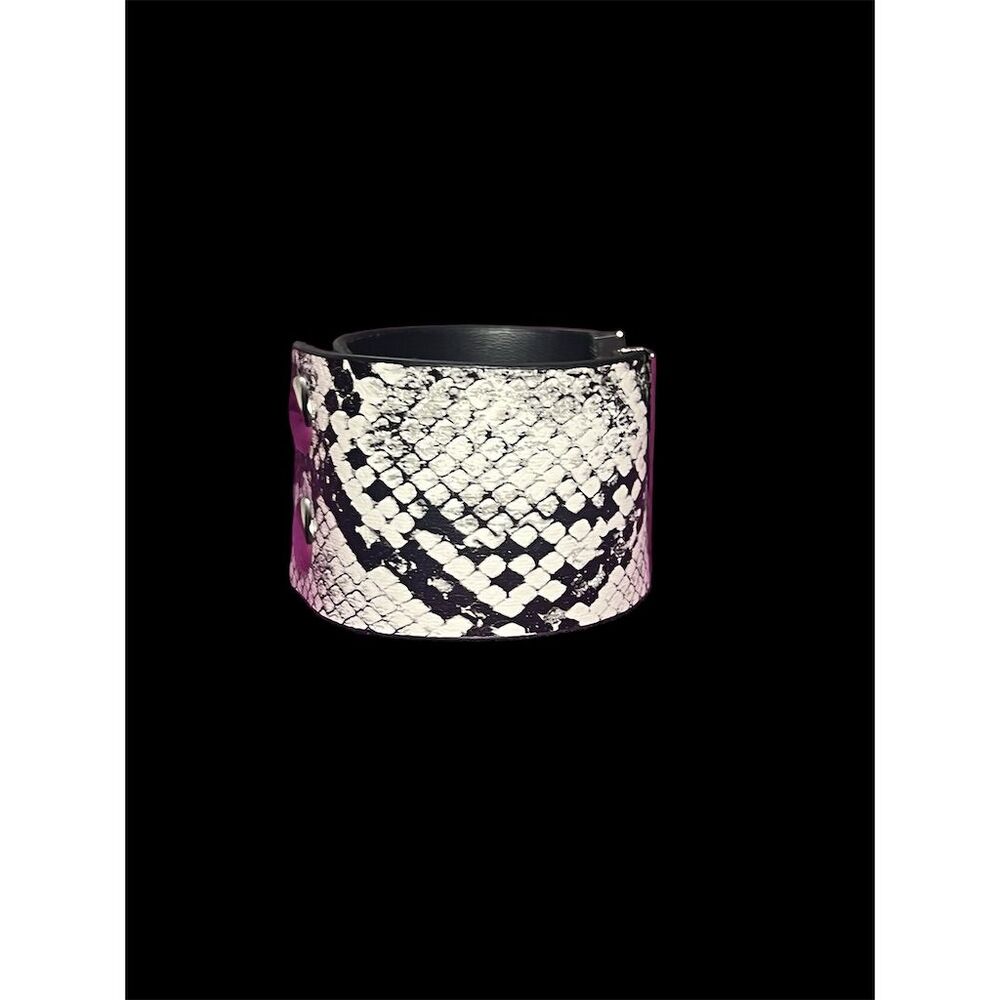 Fashionable Snake Print Faux Leather Wide Cuff Bracelet with V Logo - Picture 8 of 11